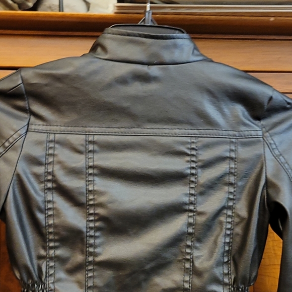 GIRLS FAUX LEATHER JACKET SIZE 10/12 - Picture 12 of 14